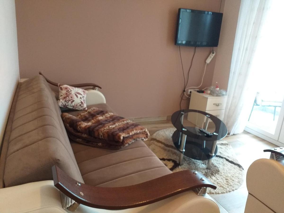 ורדניק Fruskogorska Idila Apartmani מראה חיצוני תמונה