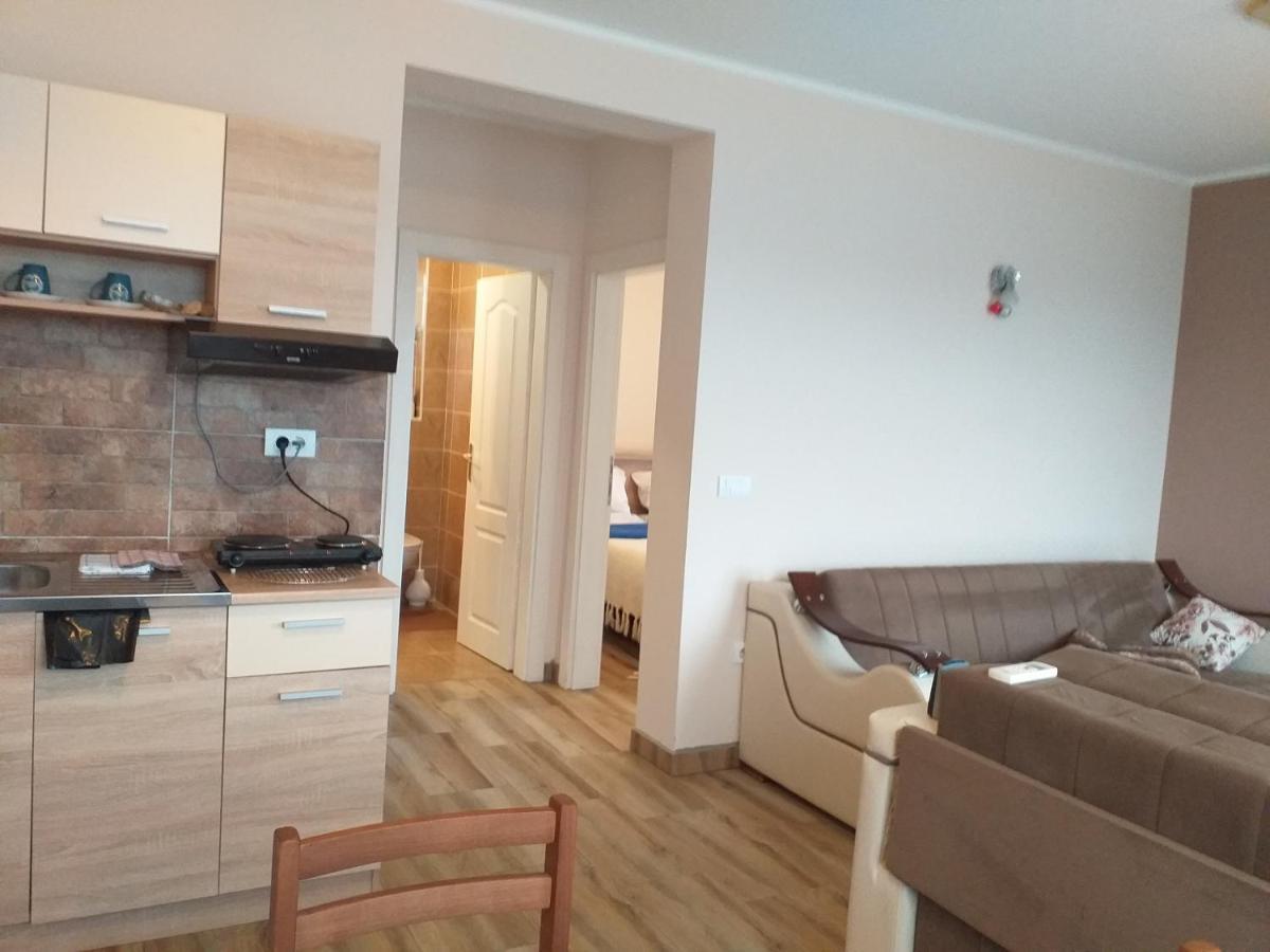 ורדניק Fruskogorska Idila Apartmani מראה חיצוני תמונה